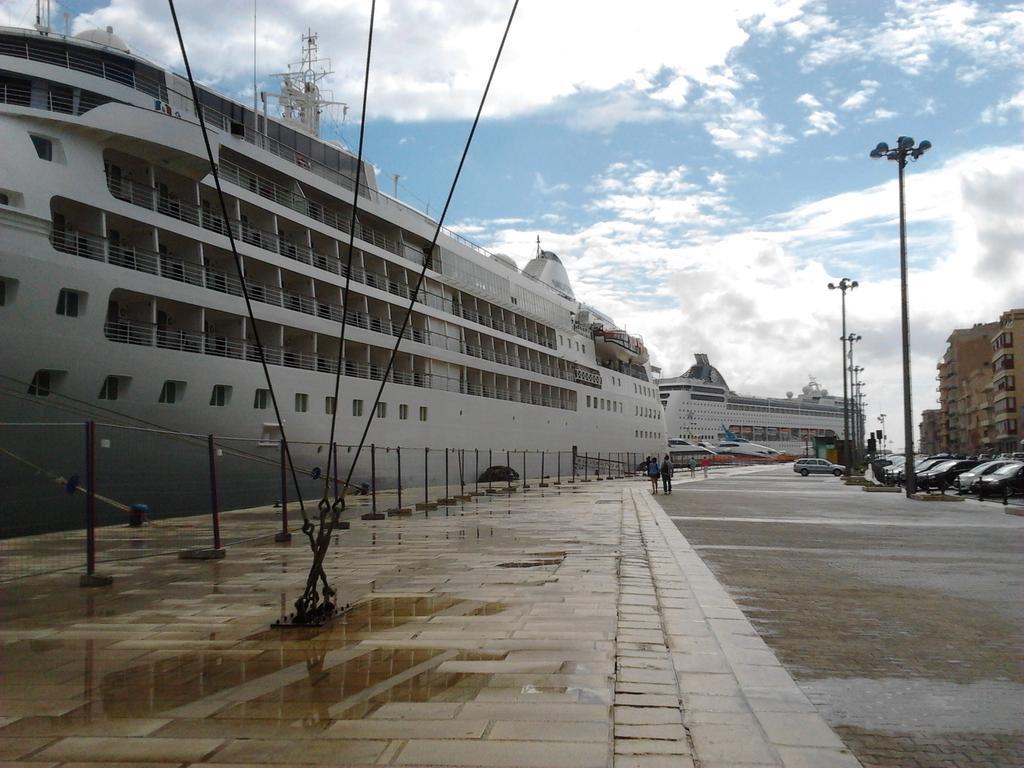 Casa Vacanza Le Farfalle Trapani Esterno foto